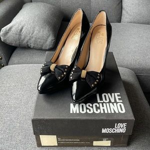 NWOT Love Moschino Heels